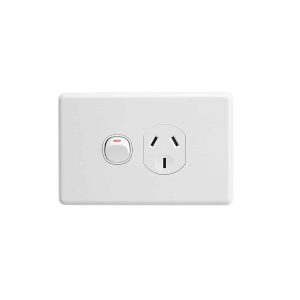 Clipsal Classic C2000 Single GPO Power Point Horizontal 10A White Electric | C2015-WE